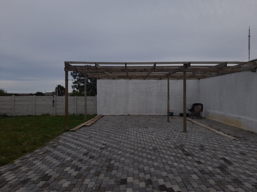 4 Bedroom Property for Sale in Rowallan Park Eastern Cape